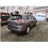Image 15 : PARKSVILLE - 2016 NISSAN ROGUE, GREY, 174800 KMS, FOUR WHEEL DRIVE. - D886827