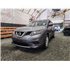 Image 2 : PARKSVILLE - 2016 NISSAN ROGUE, GREY, 174800 KMS, FOUR WHEEL DRIVE. - D886827