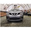 Image 5 : PARKSVILLE - 2016 NISSAN ROGUE, GREY, 174800 KMS, FOUR WHEEL DRIVE. - D886827
