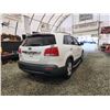 Image 14 : PARKSVILLE - 2013 KIA SORENTO, WHITE, 176344 KMS, FOUR WHEEL DRIVE. - D402128