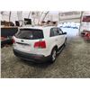 Image 15 : PARKSVILLE - 2013 KIA SORENTO, WHITE, 176344 KMS, FOUR WHEEL DRIVE. - D402128