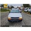 Image 4 : DUNCAN - 2002 CHEVROLET S10, WHITE, 197029 KMS, REAR WHEEL DRIVE. - D228263