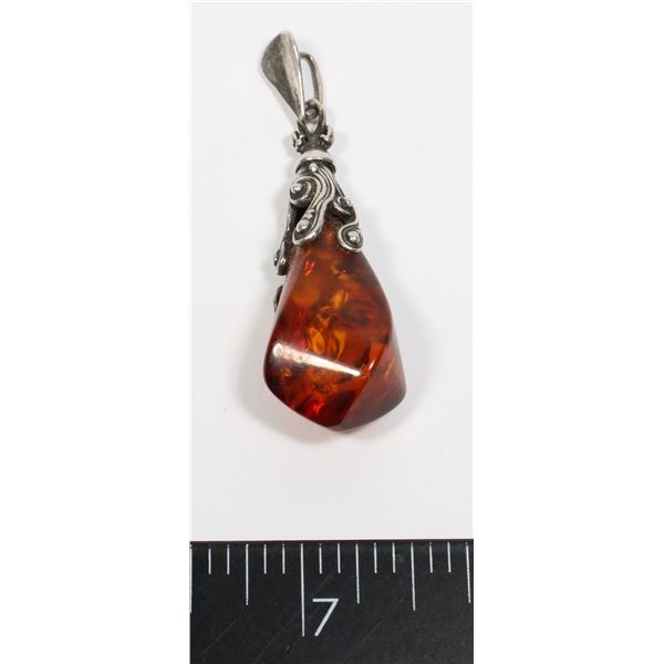 .925 SILVER VINTAGE PENDENT 6.83 GRAMS