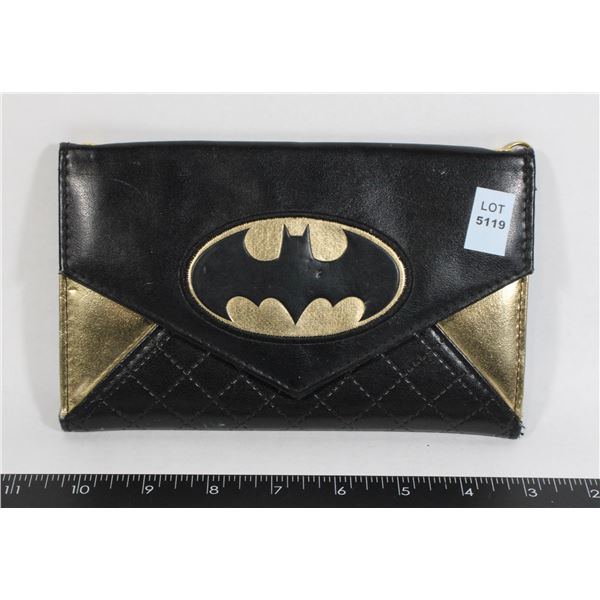 BATMAN WOMENS WALLET GREAT CONDITION