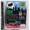 Image 2 : BATMAN BUNDLE METAL MODEL KIT 24X23 INCH CAPE