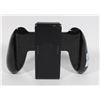 Image 1 : NINTENDO SWITCH CONTROLLER HOLDER ACCESSORY