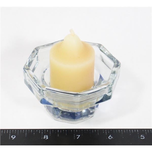1 SCENTED CANDLE WITH HOLDER
