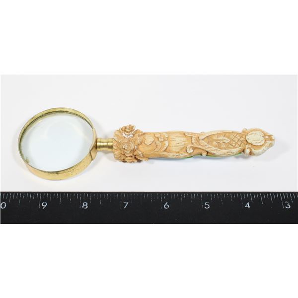 MAGNIFYING GLASS WITH FANCY “CARVED” HANDLE