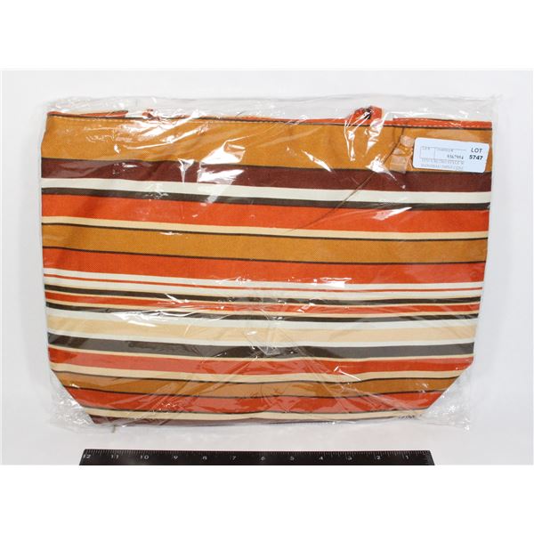 1970’S RETRO STYLE WOMEN’S HANDBAG (MINT CONDITION