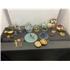 Image 1 : Assorted lot of home décor items including snow globes and brass items