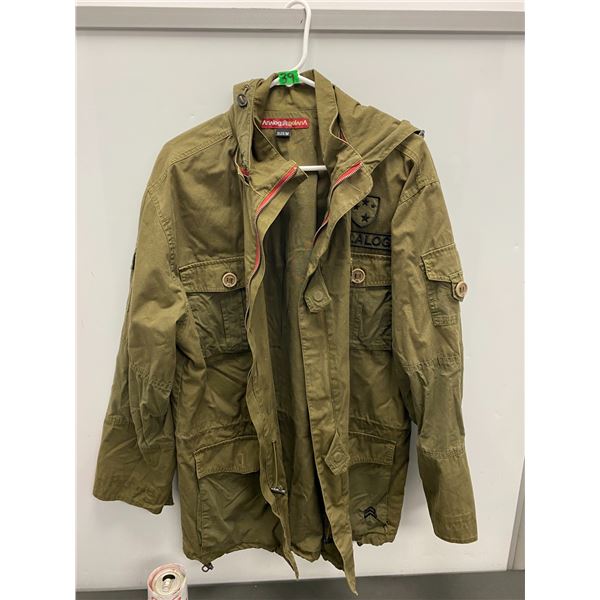 Men's army style jacket size medium