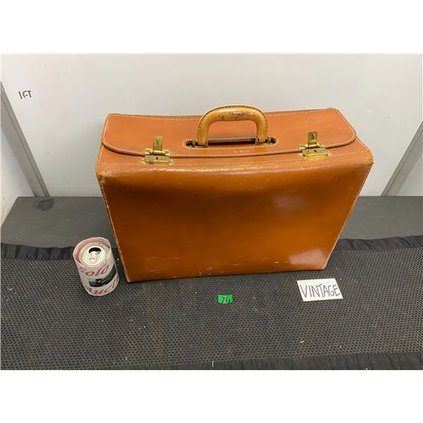 Large leather vintage brief case/ travel bag