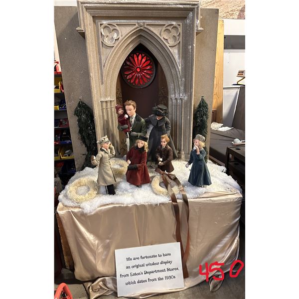 Antique original window display from Eaton's Department Store 1930s - working, heavy