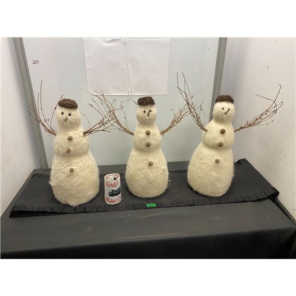 3 Snowmen
