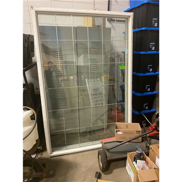 Large Window 83x55