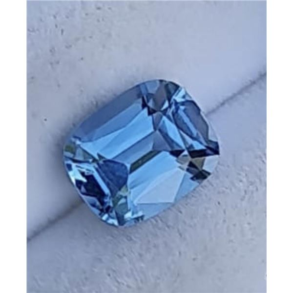 Natural Oval Swiss Blue Topaz [Flawless-VVS]