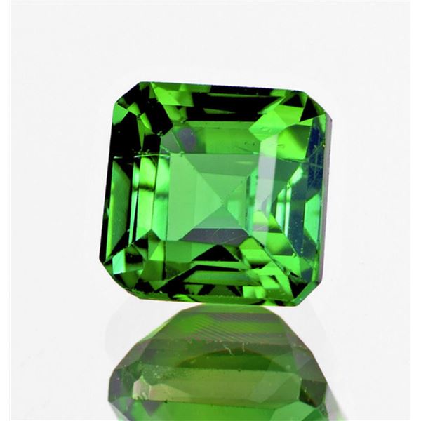 Natural Emerald Green Apatite [VVS]