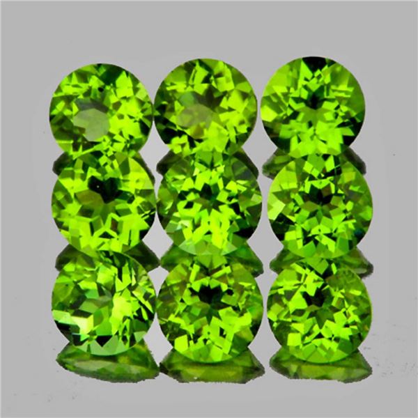 Natural  Green Peridot 9 Pcs {Flawless-VVS}