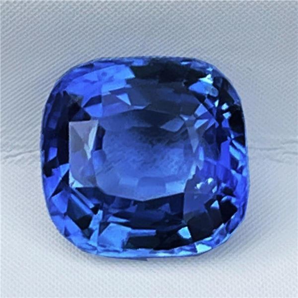 Natural Cushion Ceylon Blue Sapphire { VVS }