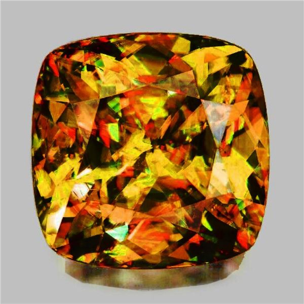 Natural Cushion Golden Yellow Sphene { Flawless-VVS }