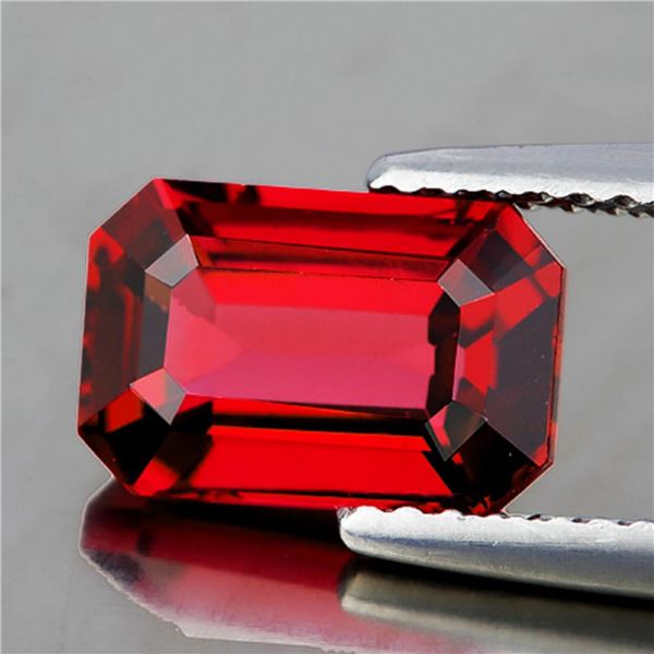 Natural  Red Rhodolite Garnet [Flawless-VVS]