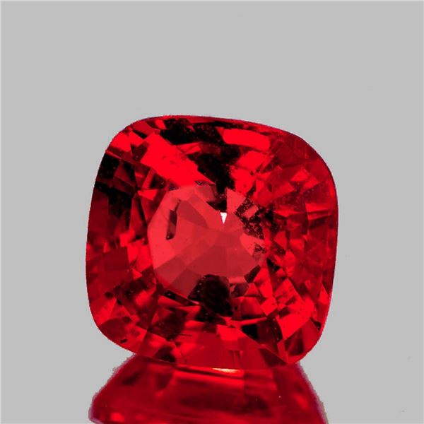 Natural Cushion Orange-Pink Sapphire [VVS]