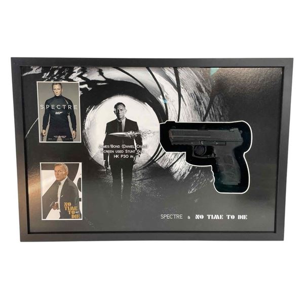 James Bond - Spectre (2015) & No Time to Die (2021) - James Bond (Daniel Craig) Framed HK P30