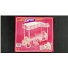 Image 2 : MATTEL BARBIE CANOPY BED