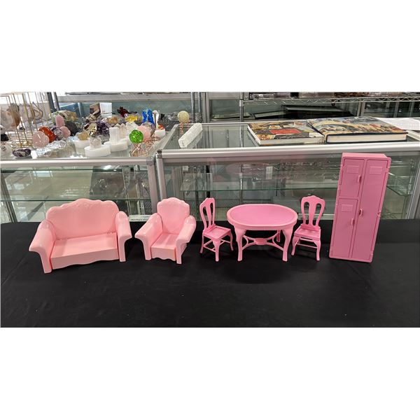 PINK DOLLHOUSE SET