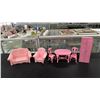 Image 1 : PINK DOLLHOUSE SET