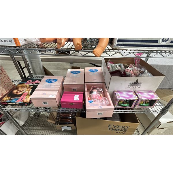 SHELF OF ASSORTED DOLLS