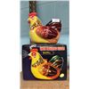 Image 1 : VINTAGE BATTERY OPERATED TIN HEN LAYING EGG TOY