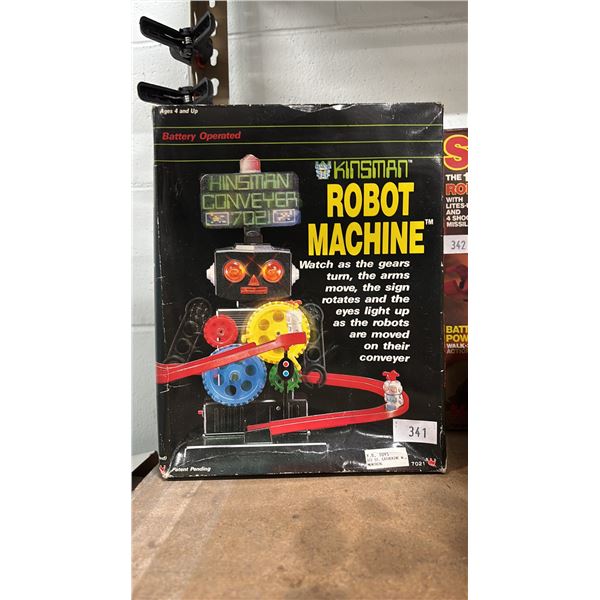 VINTAGE KINSMAN BATTERY OPERATED ROBOT MACHINE