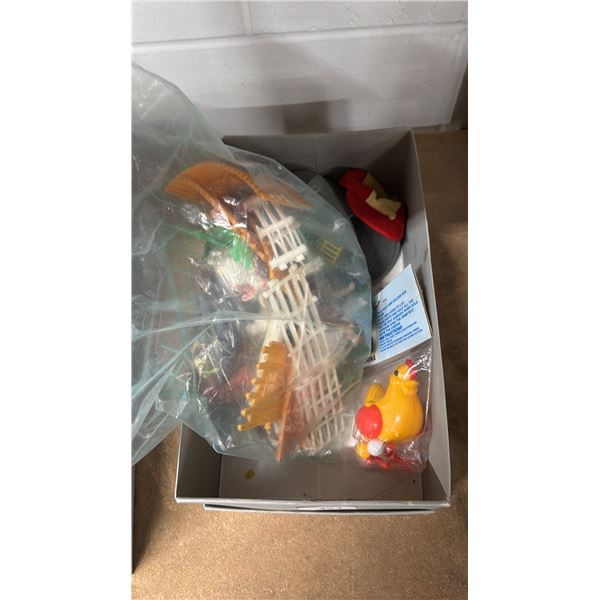 BOX OF ASSORTED VINTAGE TOYS