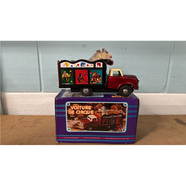 VINTAGE TIN CIRCUS CAR TOY