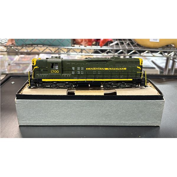 TENSHODO SD-9 DIESEL ROAD SWITCHER NO. 129 CNR MODEL TRAIN