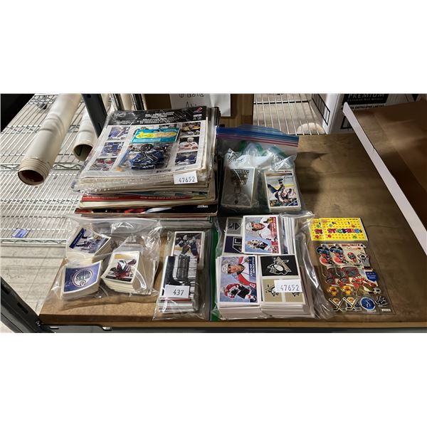 ASSORTED HOCKEY CARDS & MAGAZINES