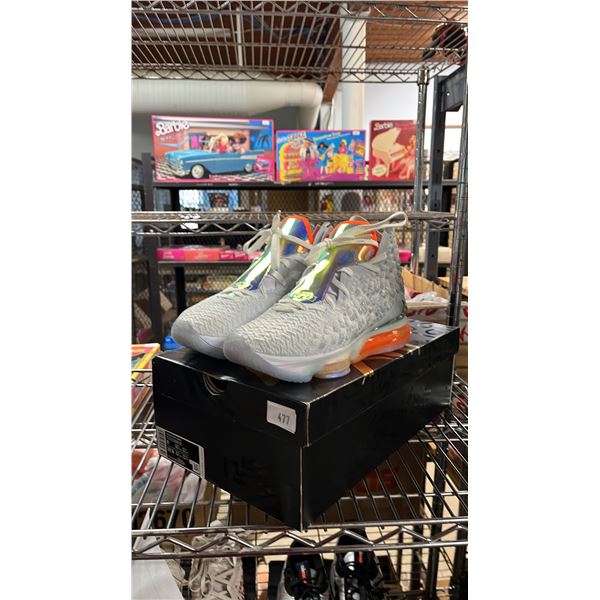 PAIR OF *NEW* NIKE LEBRON XVILLMTD SHOES SIZE 9