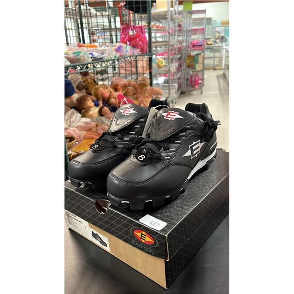 PAIR OF *NEW* EASTON MAYHEM WFH CLEATS SIZE 8