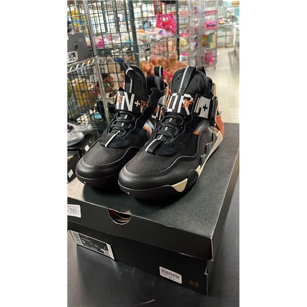 PAIR OF *NEW* NIKE JORDAN DEFY SHOES SIZE 9