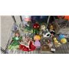 Image 2 : SHELF OF ASSORTED DOLLS & DOLL ACCESSORIES