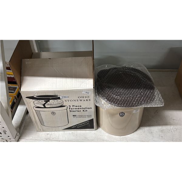 OHIO STONEWARE 2 QUART 3 PIECE FERMENTATION STARTER KIT WITH BOX