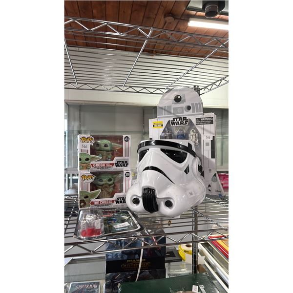 STAR WARS STORMTROOPER TOASTER, FUNKO POP "GROGU" & "THE CHILD" & ASSORTED DROID FIGURINES
