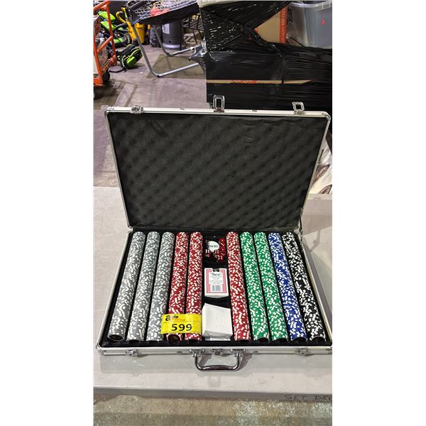 POKER SET IN CASE WITH DICE, CARDS, CHIPS & POKER TIMER