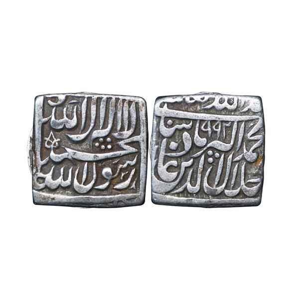 Mughal, Akbar, Silver Square Rupee, 11.10g, Dar-ul-Sultanate Ahmedabad Mint (Mint name out of flan),