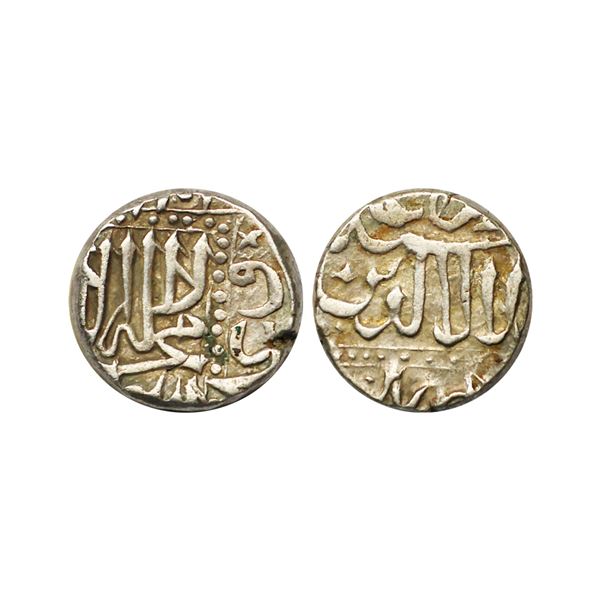 Mughal, Akbar (AH 963-1014, 1556-1605 AD), Silver Mahmudi, 5.63 gms