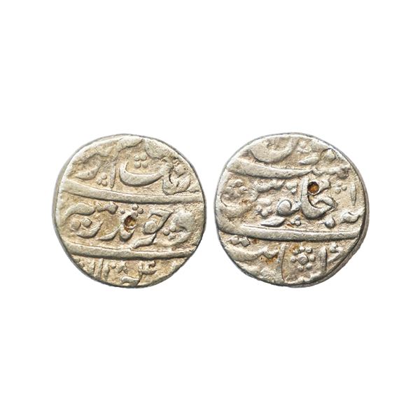 Mughal, Aurangzeb, Silver Rupee, Khambayat Mint, AH 1084/RY 1x (KM 300.51). 10.69 gms