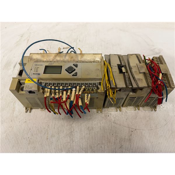 Allen-Bradley #1766-L32BWA MicroLogix 1400 Controller w/ #1762-IQ16 X 2, #1762-OW16 X 1