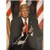 Image 1 : US President Donald Trump signed photo