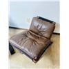 Image 2 : Leather Lounge chair & Footstool